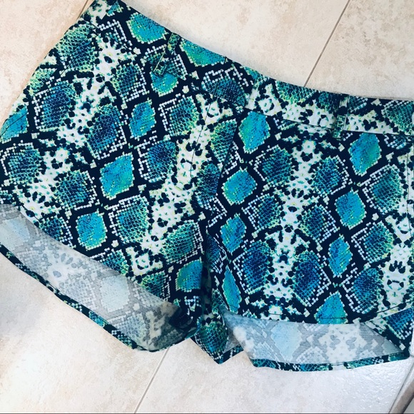 BCBGMaxAzria Pants - BCBG Snake skin Shorts